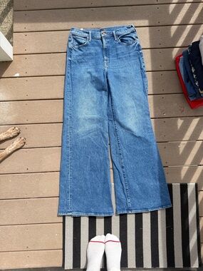 MOTHER Wide-Leg Flare Jeans in Medium Blue